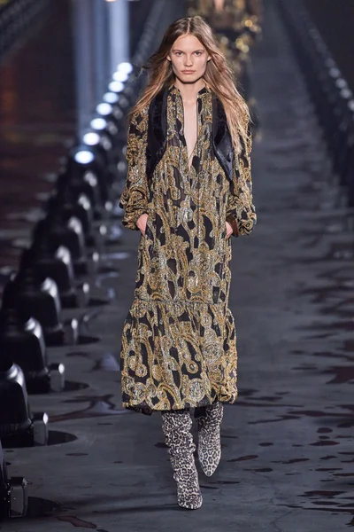 Look 31